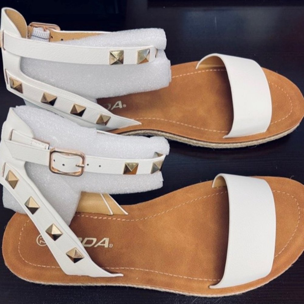 New/Never Worn Women's SODA Frances Studded Ankle Wrap Sandal - White, Size 7.5